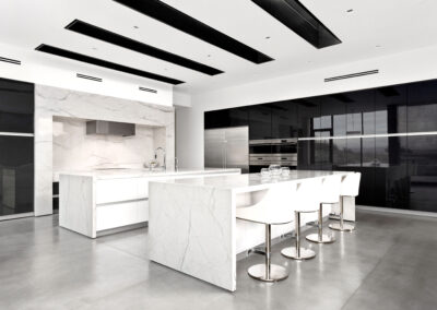 Architecture Photography of Custom Kitchen Desert Jewel Residence by award-winning, regionally inspired custom residential architectural firm Kendle Design Collaborative