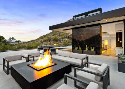 Hillside Architecture Photography of Desert Jewel Residence by award-winning, regionally inspired custom residential architectural firm Kendle Design Collaborative