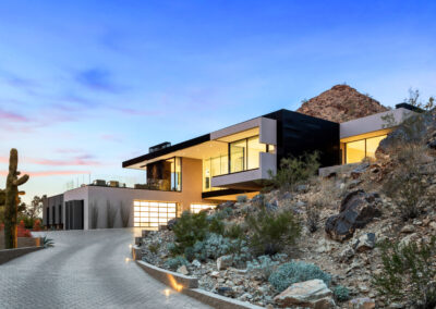 Hillside Architecture Photography of Desert Jewel Residence by award-winning, regionally inspired custom residential architectural firm Kendle Design Collaborative