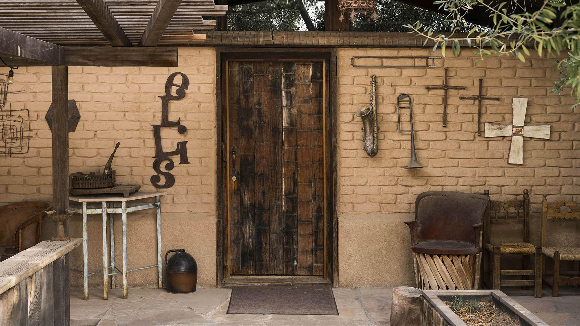 Dancing Light_Paradise Valley Arizona_Modern Custom Home_Architect_AZ_Design_Luxury (18) Ellis Building on Cattletrack Road