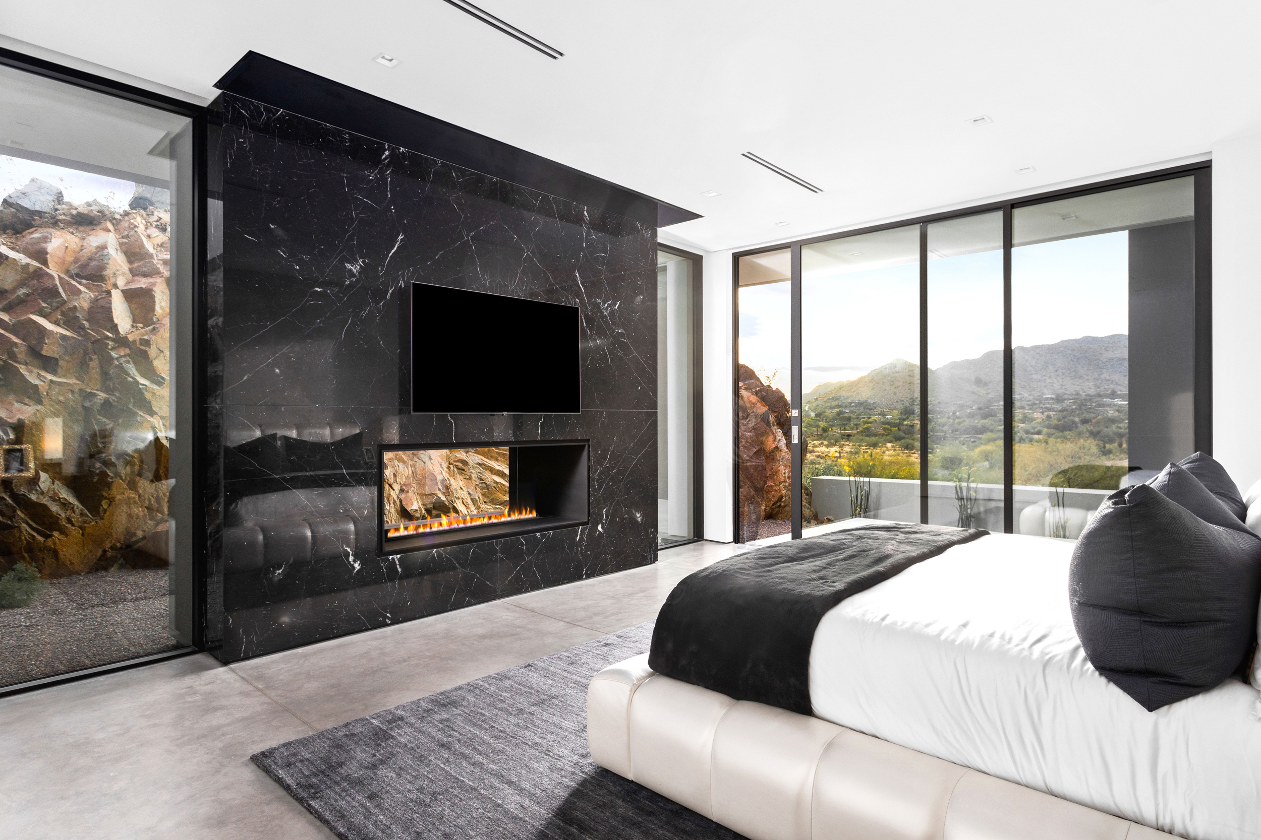 Desert Jewel_Paradise Valley_Modern custom Home_Architect_Hillside_AZ (2)