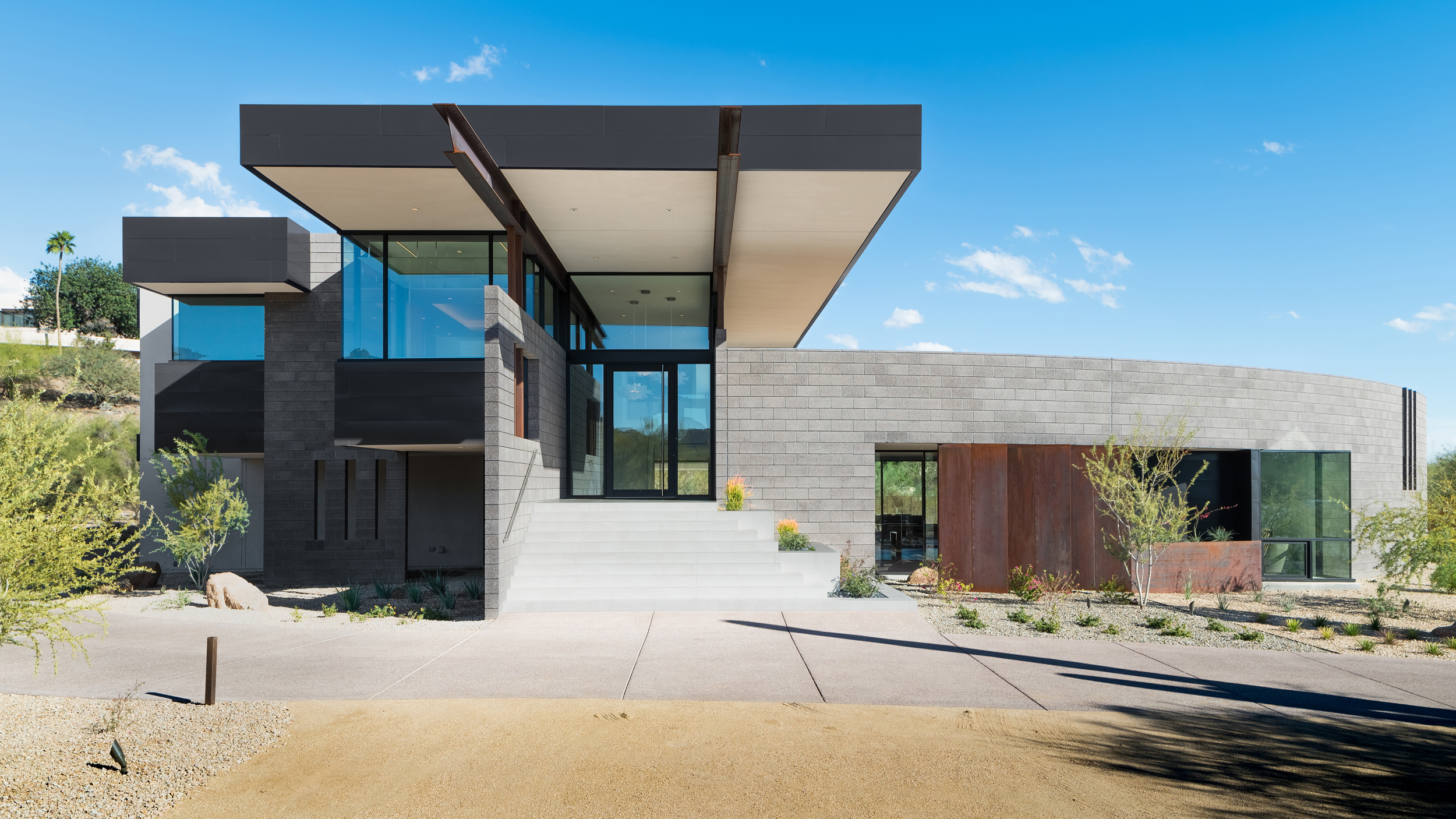 Bridge View - Paradise Valley Hillside Custom Home - Architect Kendle Design Collaborative (1) Bridge View - Paradise Valley Hillside Custom Home - Architect Kendle Design Collaborative