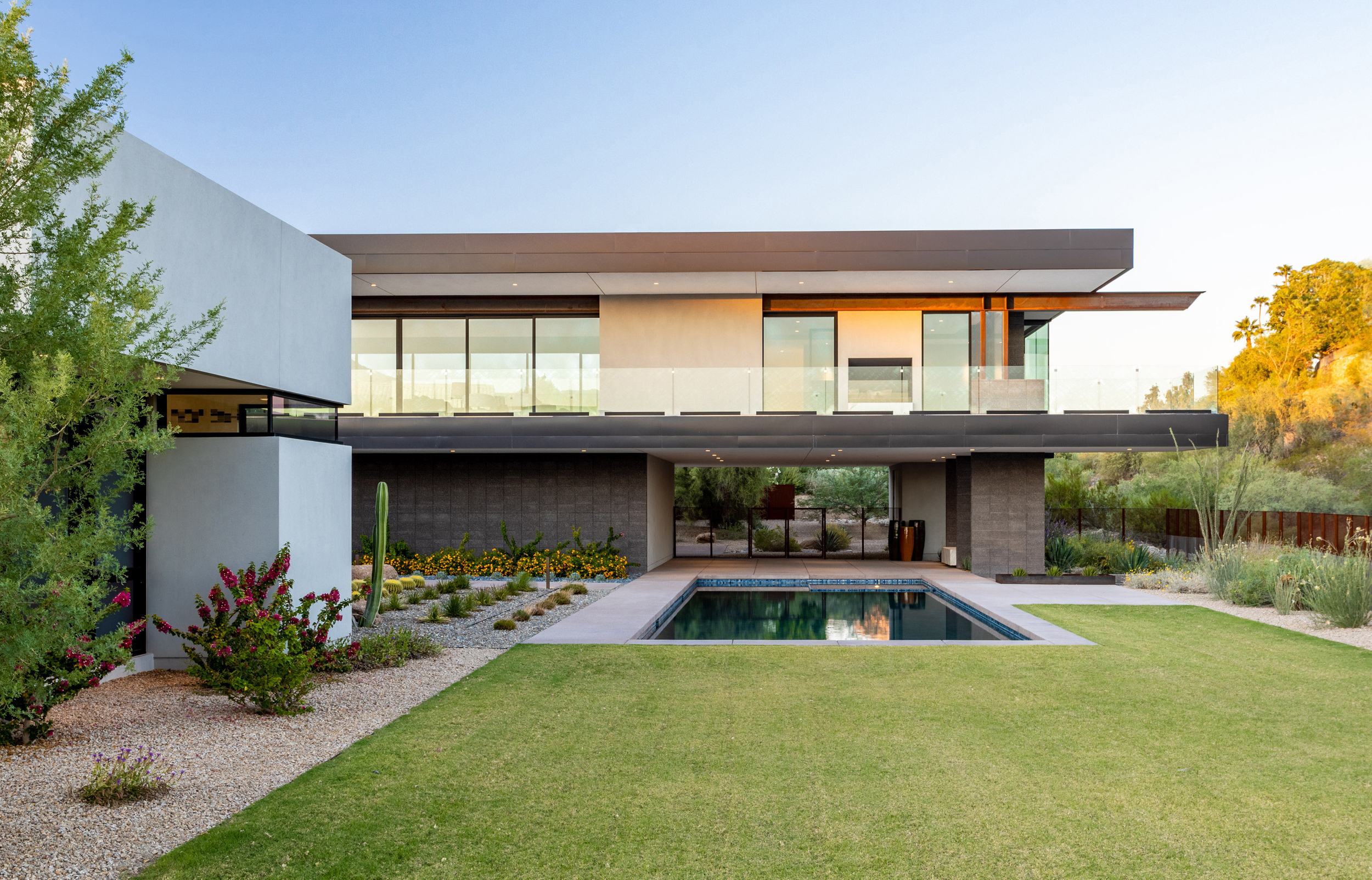 Bridge View - Paradise Valley Hillside Custom Home - Architect Kendle Design Collaborative (11) Bridge View - Paradise Valley Hillside Custom Home - Architect Kendle Design Collaborative