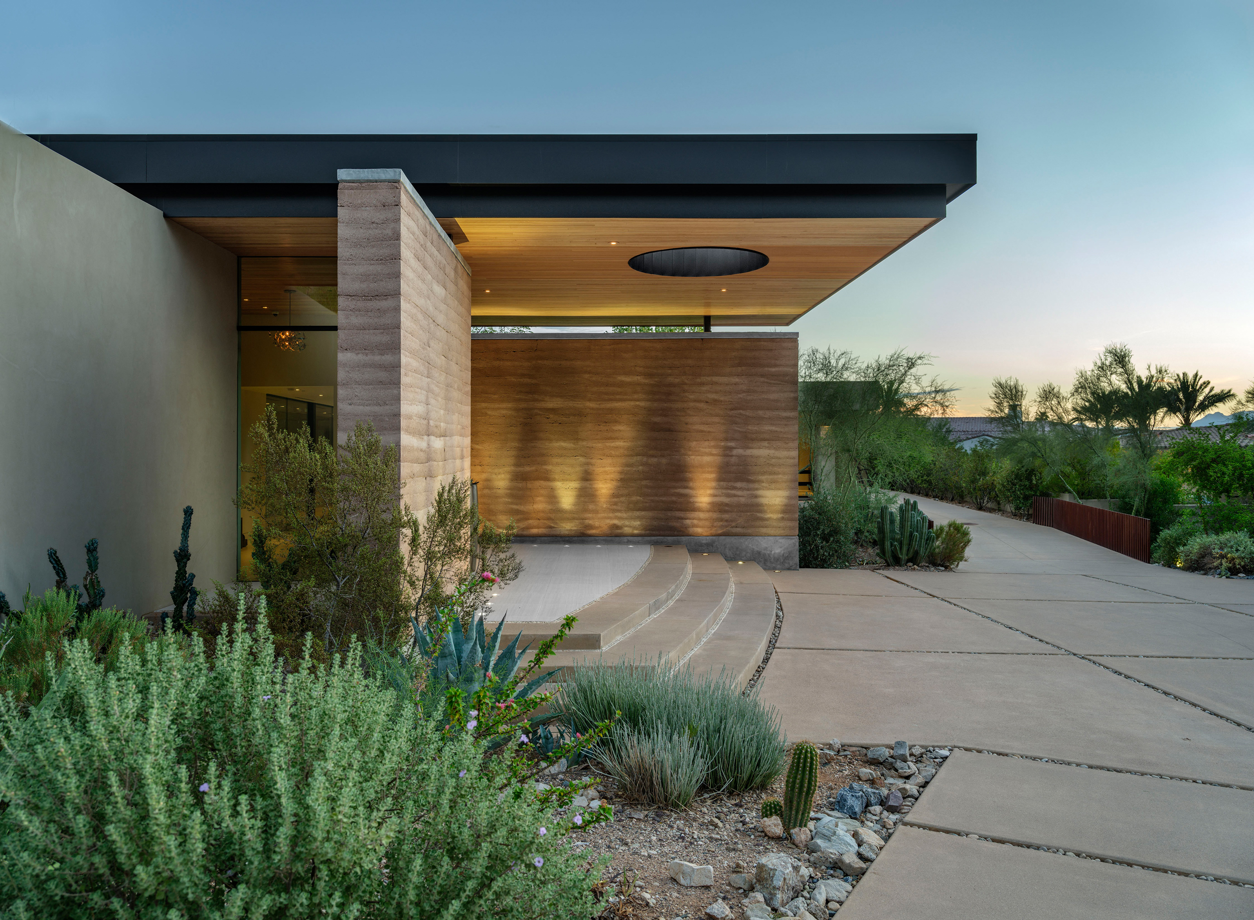 Desert Wash_Modern Custom Home_Paradise Valley_Rammed Earth_Contemporary_Kendle Design Collaborative (19) Desert Wash - Modern Custom Home in Paradise Valley