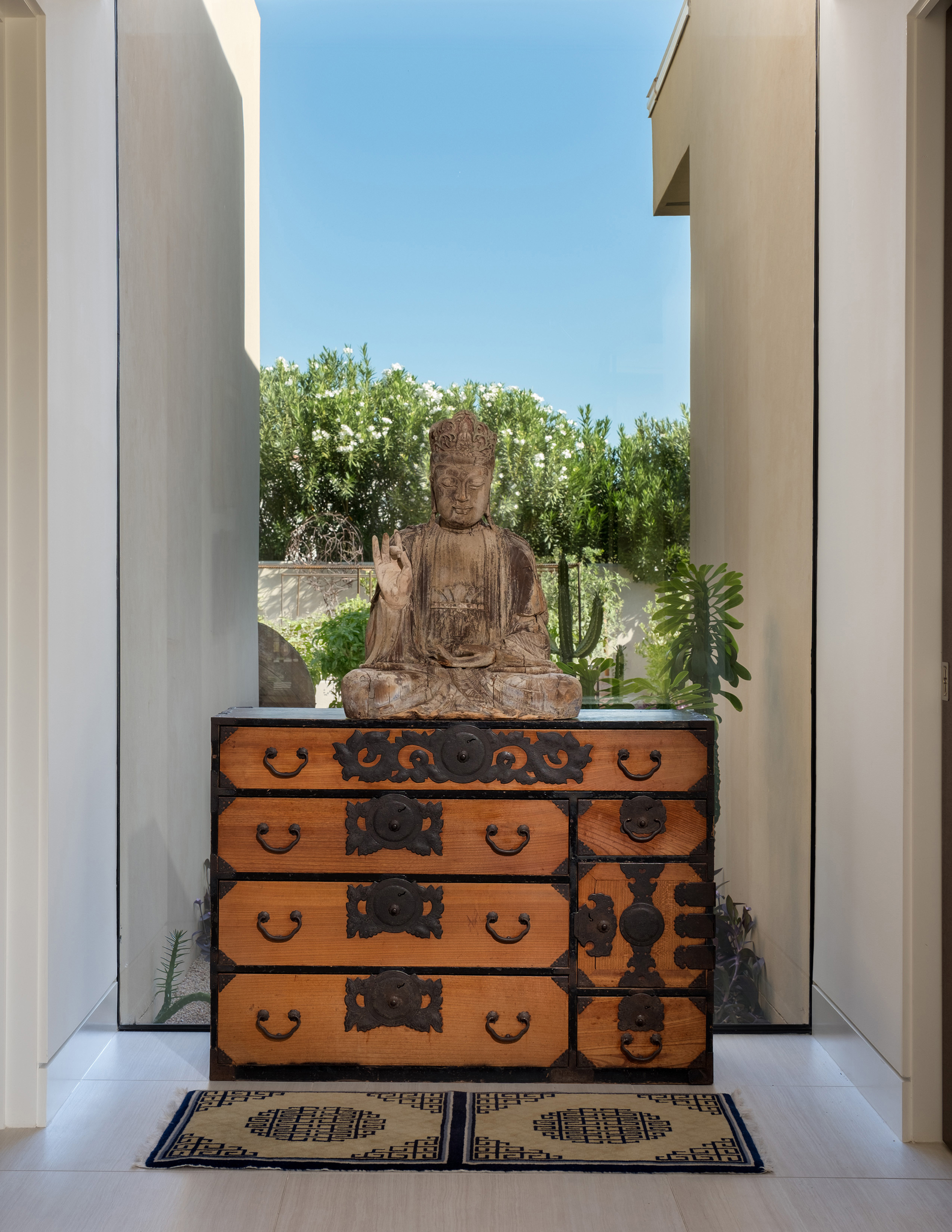Desert Wash_Modern Custom Home_Paradise Valley_Rammed Earth_Contemporary_Kendle Design Collaborative (24) Desert Wash - Modern Custom Home in Paradise Valley