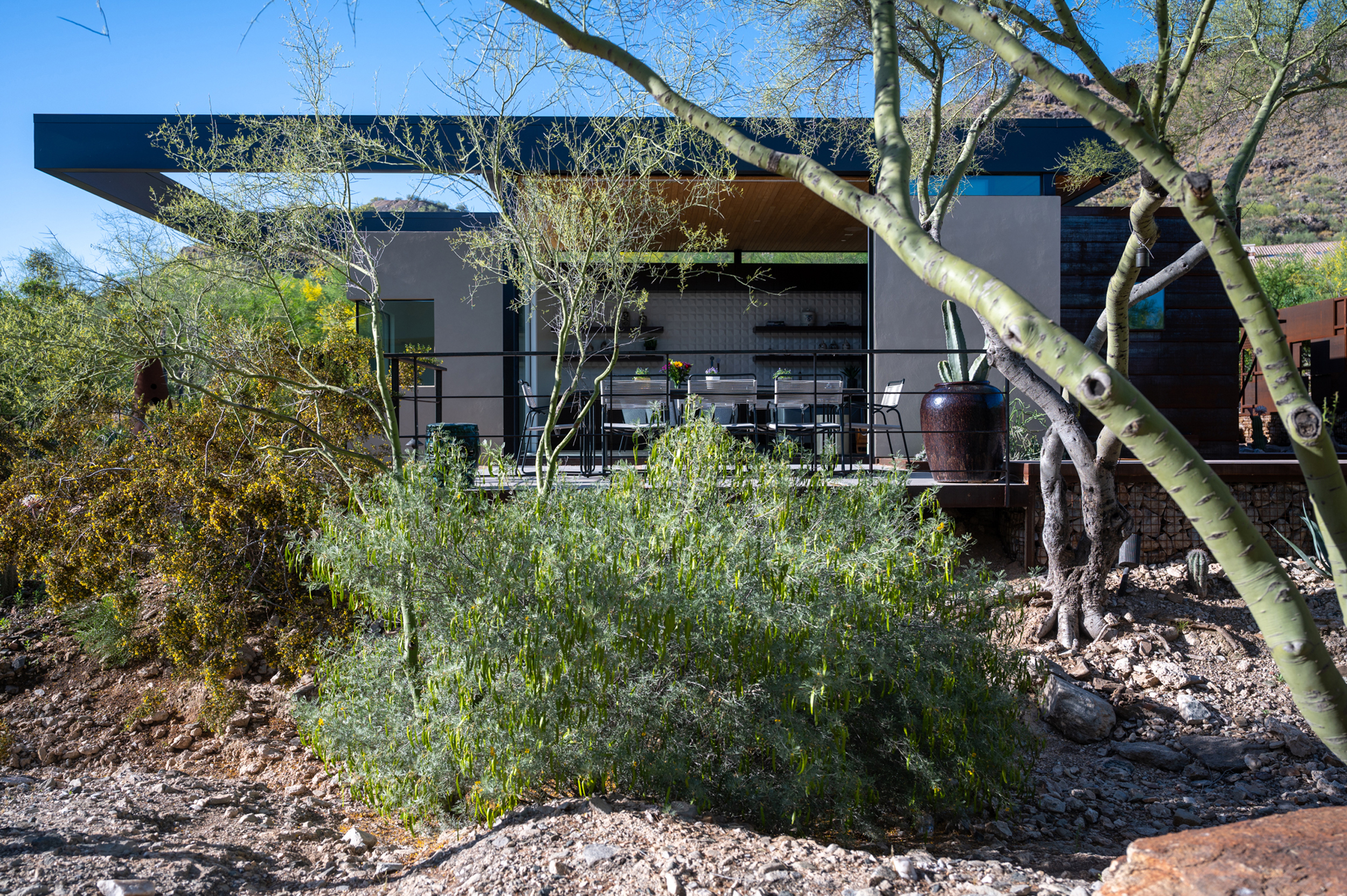 Flex Pavilion_Paradise Valley_Arizona_Architect_Modern_ Luxury Casita _Kendle Design Collaborative (12) Birds Nest – Scottsdale Custom Home – Modern Architecture