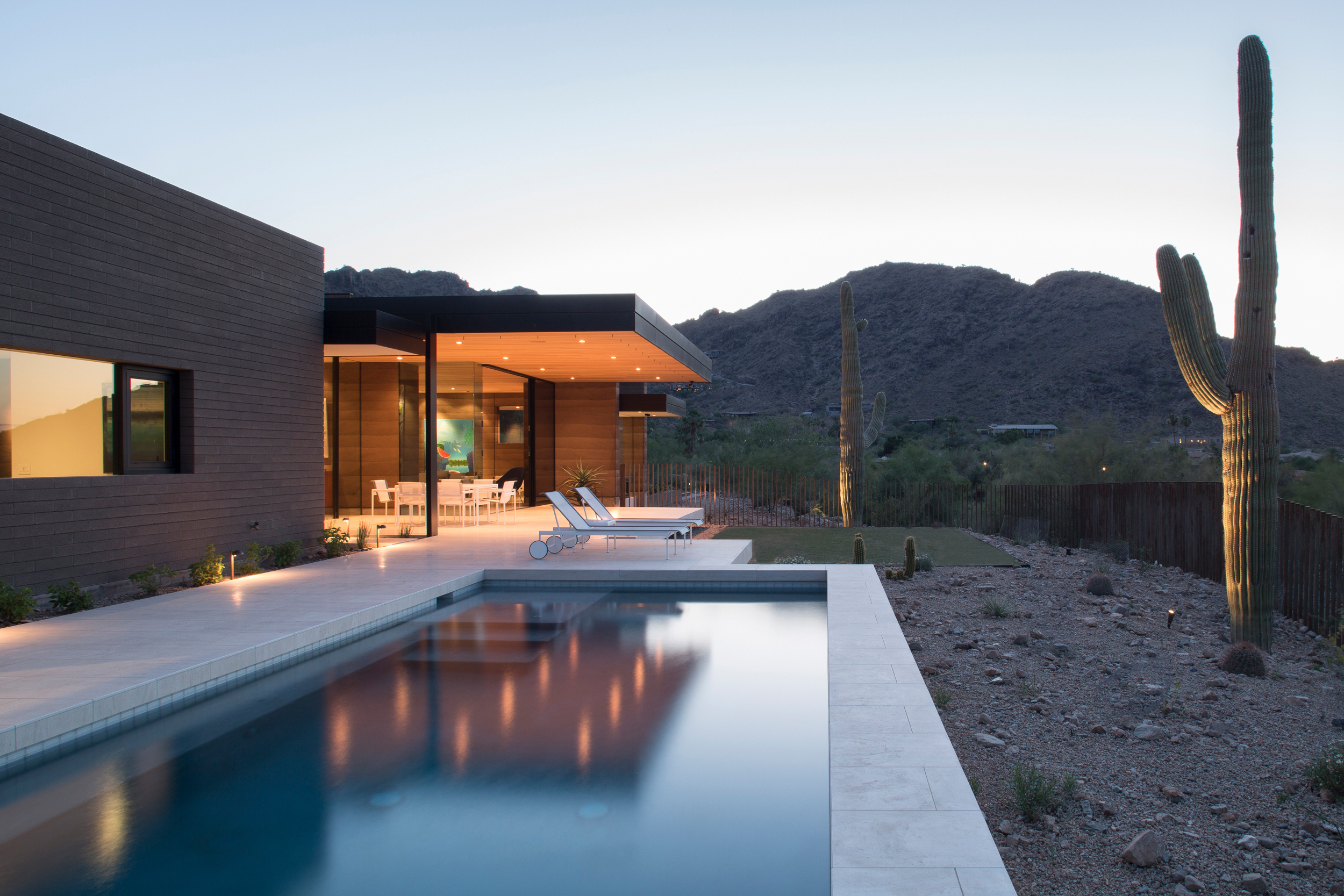 Rammed Earth Modern_Paradise Valley AZ_Custom Home_Architect_Design_Hillside_Kendle Design Collaborative (6)